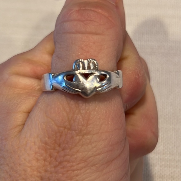 Sterling Silver Claddagh Ring - Picture 2 of 5